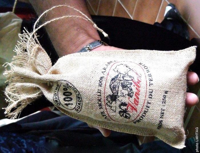 café Vanibel dans un sac de jute de 250 g